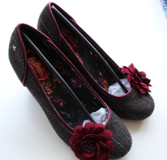 Joe Browns Shoes - Joe Browns Shoes Women Size 6  court shoes with classic designer details